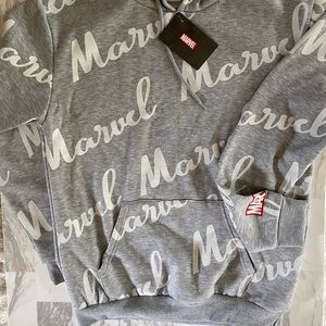Marvel Hoodie & FREE T-shirt w/PURCHASE 🔥🔥